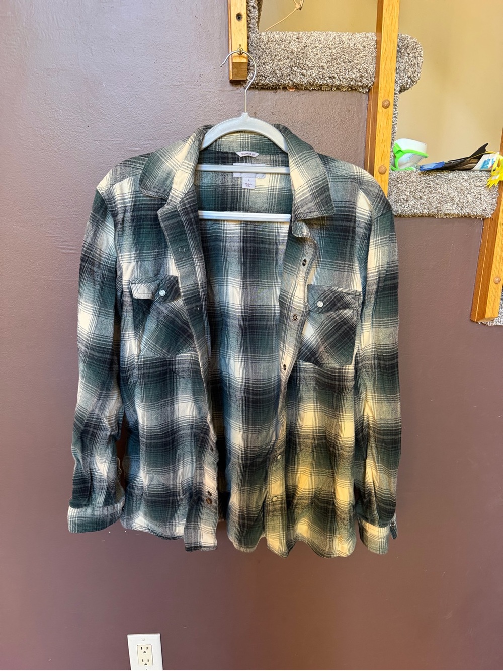 Men's Green, Black & White Plaid Flannel Jacket